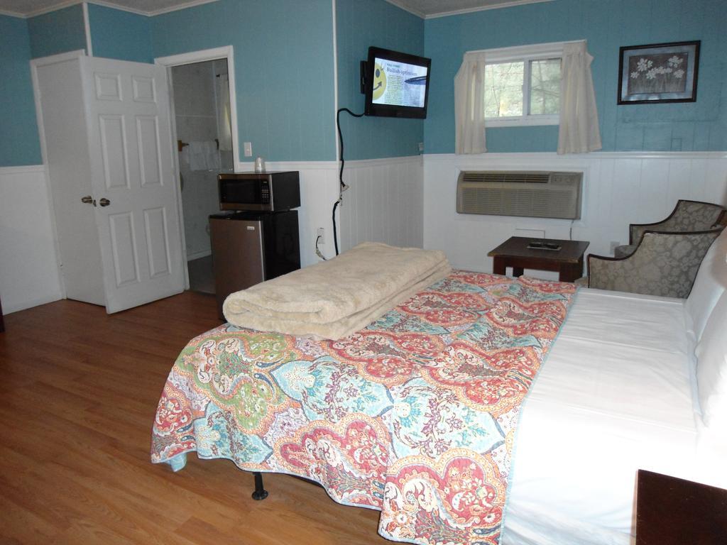 Flower Field Inn And Cottages Stroudsburg Extérieur photo