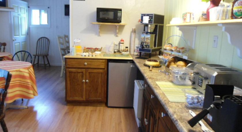 Flower Field Inn And Cottages Stroudsburg Extérieur photo